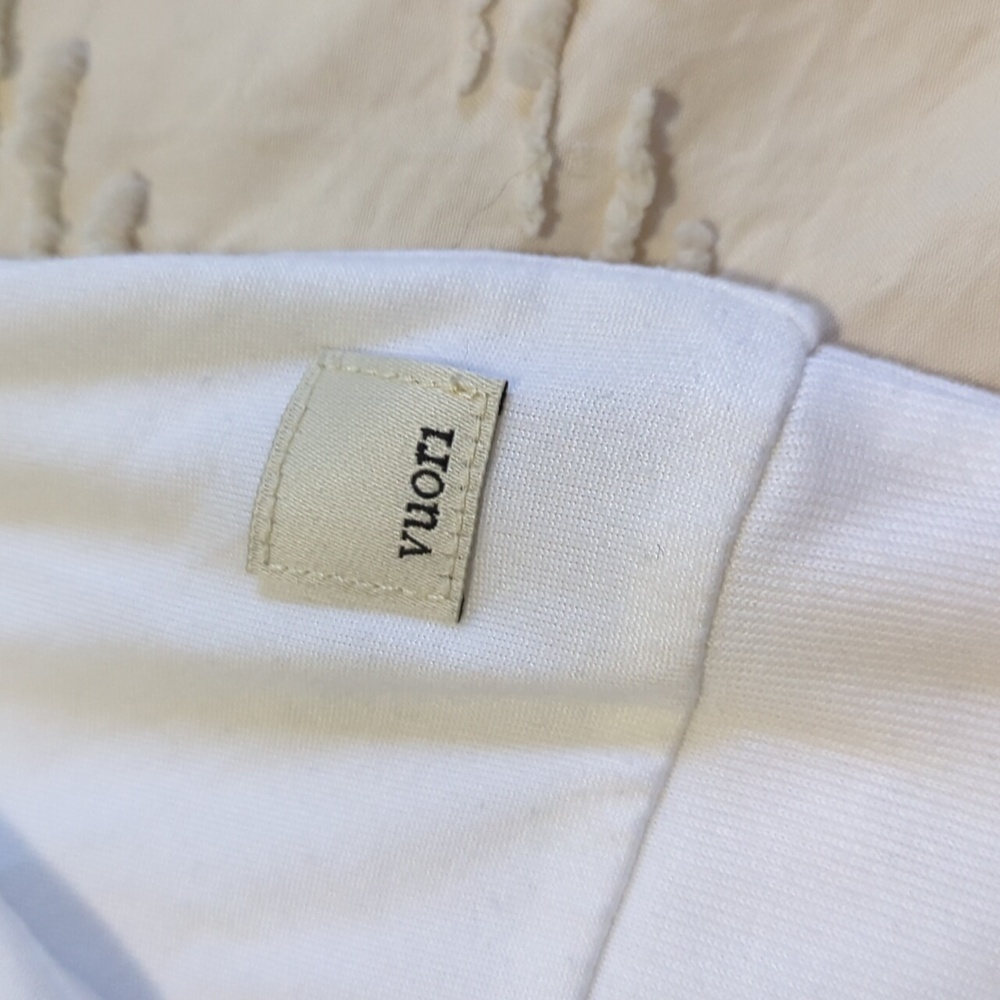 Vuori Women’s Daydream Crewneck White Top – Size S, Soft Lightweight Essential - Picture 3 of 7